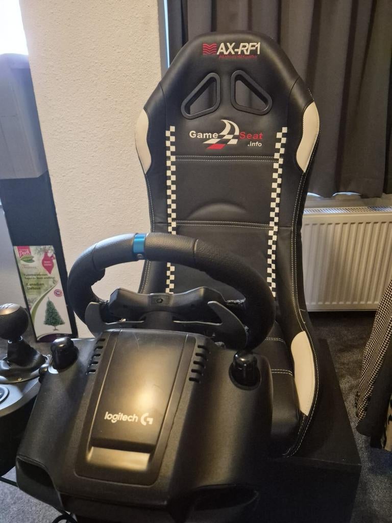 Logitech G29 racestuur met Playseat en Shifter, Ophalen, 1 speler, Racen en Vliegen, Zo goed als nieuw