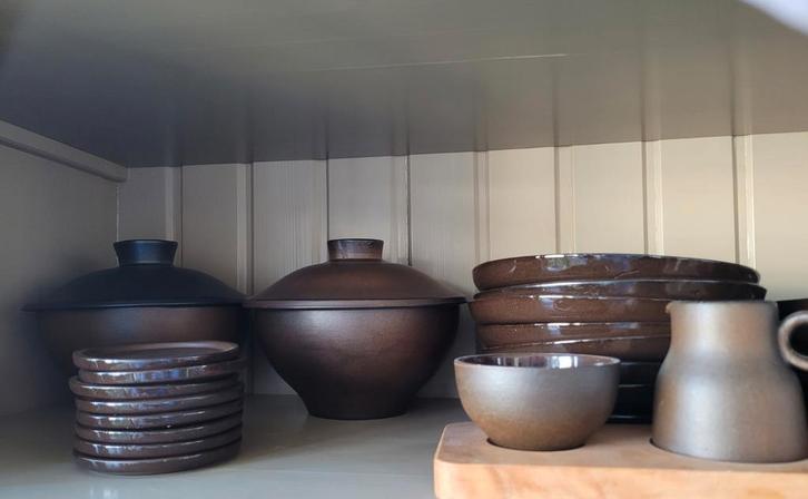 Cor Unum servies., Huis en Inrichting, Keuken | Servies, Overige stijlen, Aardewerk, Ophalen of Verzenden