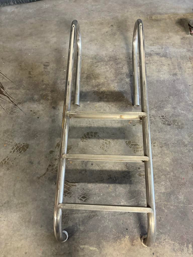 Zwembad trap, Tuin en Terras, Ophalen, Gebruikt, Ladder