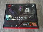 ASUS ROG Strix X670E-E Gaming WiFi Moederbord, Computers en Software, Nieuw, Ophalen of Verzenden, ATX, DDR5