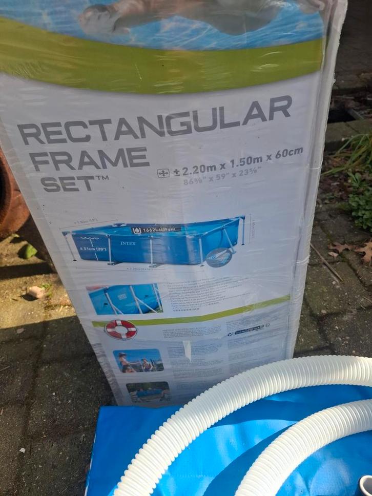 Intex Zwembad met pomp en accessoires, Tuin en Terras, Zwembad-toebehoren, Gebruikt, Ophalen