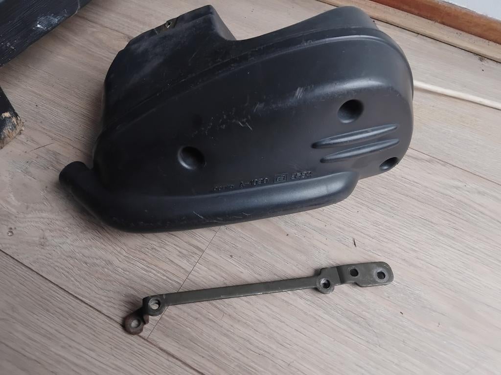 Aprillia sr sr50 Luchtfilter met ophangbeugel, Ophalen, Zo goed als nieuw, Blok, Aprilia