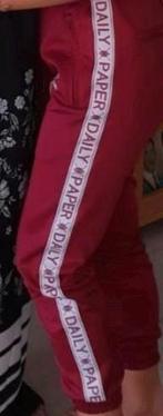 Daily paper joggingbroek maat xs bordeaux rood broek, Kleding | Dames, Sportkleding, Verzenden, Overige typen, Daily Paper, Zo goed als nieuw