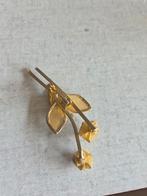 Goudkleur broche met roosjes, Ophalen of Verzenden, Goud, Overige materialen