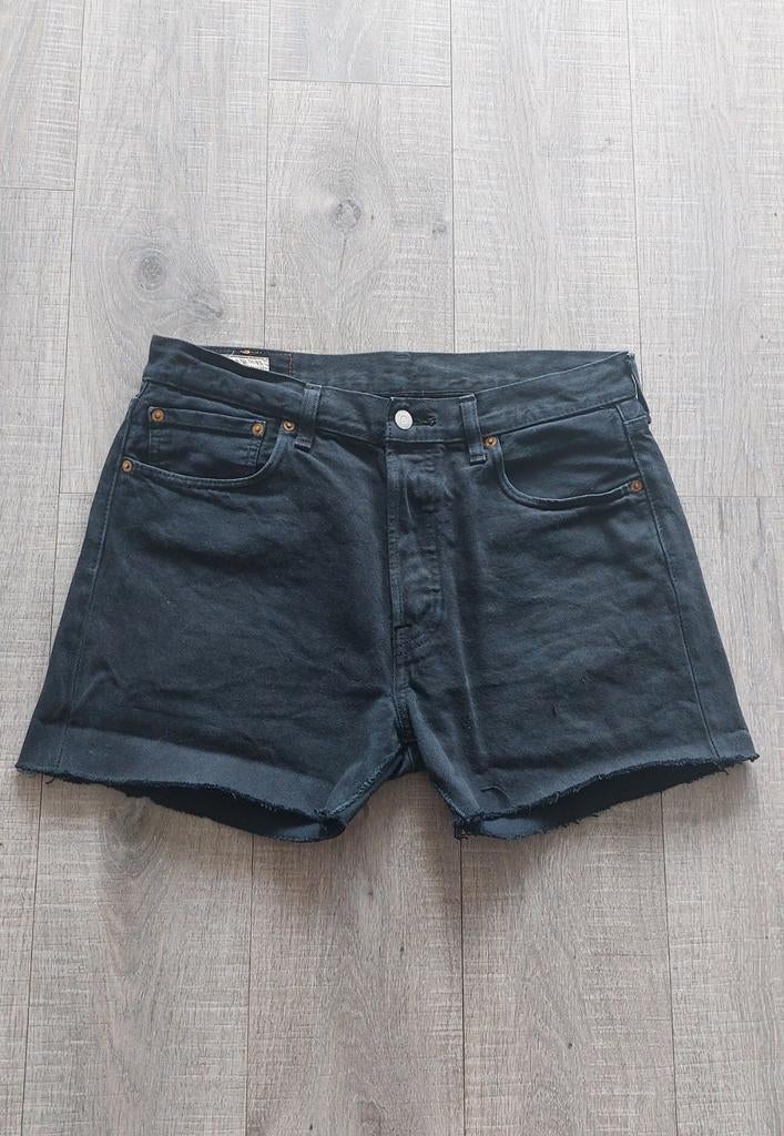 Levis 501 denim shorts 33, Zwart, Ophalen of Verzenden, W33 - W36 (confectie 42/44), Gedragen