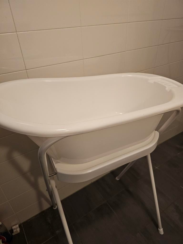 Babybad met standaard, Ophalen, Zo goed als nieuw, Badje, Standaard