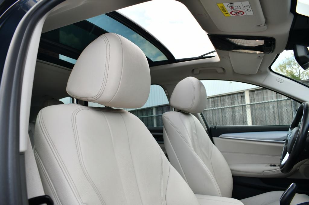 BMW 5 Serie Touring 520d High Exe Panodak | Leder | Elektr.T, Automaat, Euro 6, 2000 kg, Leder