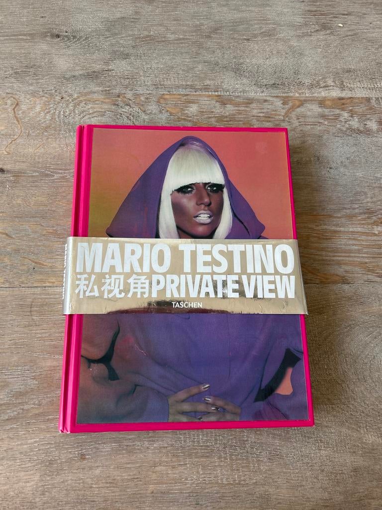 Mario Testino Private View Taschen fotoboek, Ophalen of Verzenden, Gelezen, Fotografen