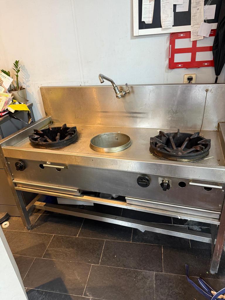 Horeca wok tafel, Ophalen, Minder dan 85 cm, 4 kookzones, Zo goed als nieuw