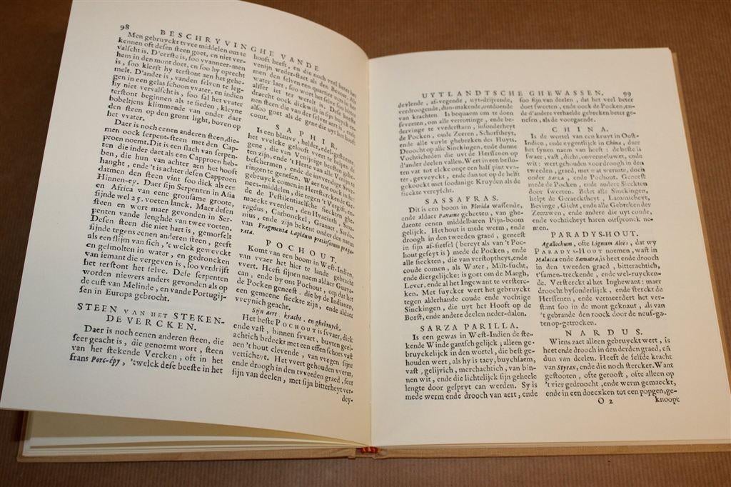 Den Nederlandschen Hovenier — Volksgeneeskunde 17e-18e Eeuw, Boeken, Ophalen of Verzenden, Gelezen