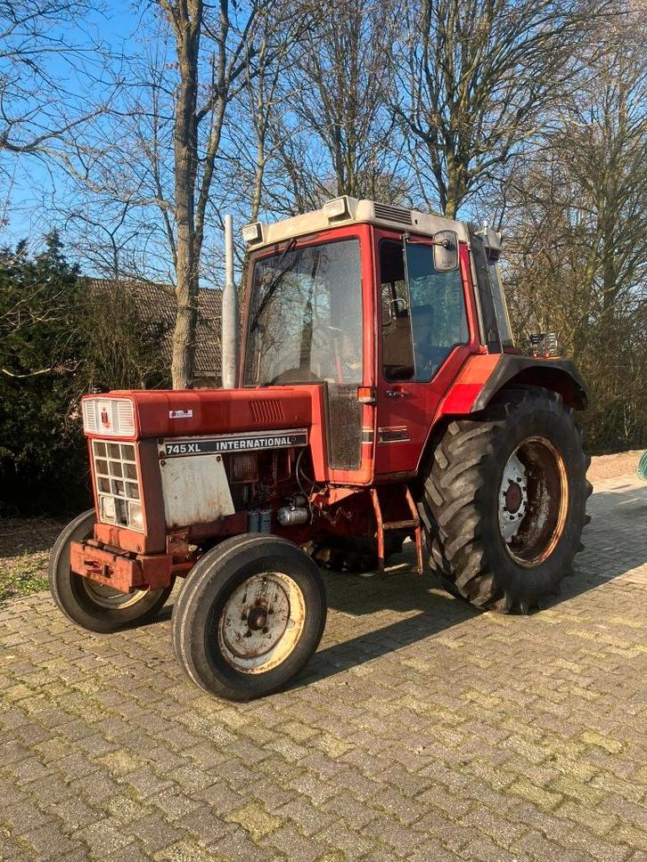 International 745 XL, Zakelijke goederen, Agrarisch | Tractoren, 7500 tot 10000, Case IH, tot 80 Pk, Gebruikt, Ophalen of Verzenden