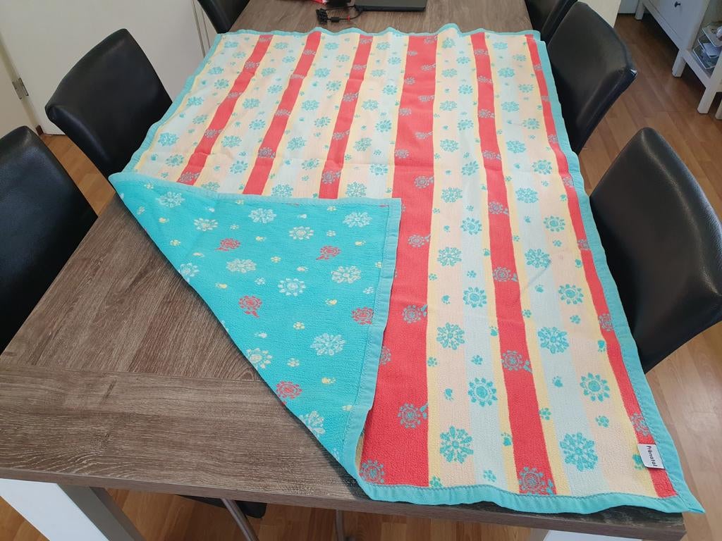 Prénatal baby/ ledikant deken, dubbelzijdige print, Kinderen en Baby's, Ophalen of Verzenden, Zo goed als nieuw, 100 cm of meer