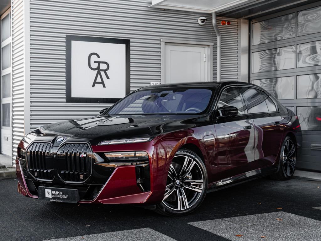 BMW 7 Serie M760e xDrive | Rear Seat Entertainment l FULL PP, Automaat, Gebruikt, 2000 kg, Bedrijf