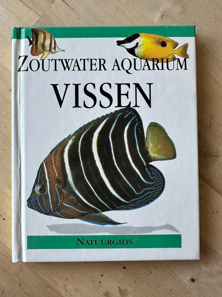 Zoutwater Aquarium Vissen - Natuurgids, Ophalen of Verzenden, Zo goed als nieuw, Overige onderwerpen