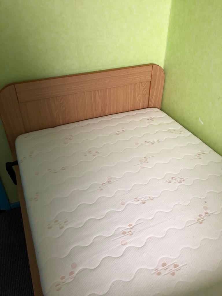 Elektrisch verstelbaar seniorenbed met matras, Ophalen, 90 cm, 200 cm, Hout