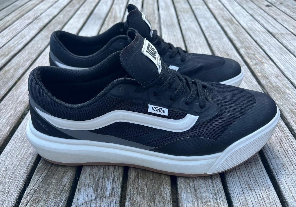 Mte Vans Unisex UltraRange Maat 42,5, Zwart, Ophalen of Verzenden, Vans, Sneakers of Gympen