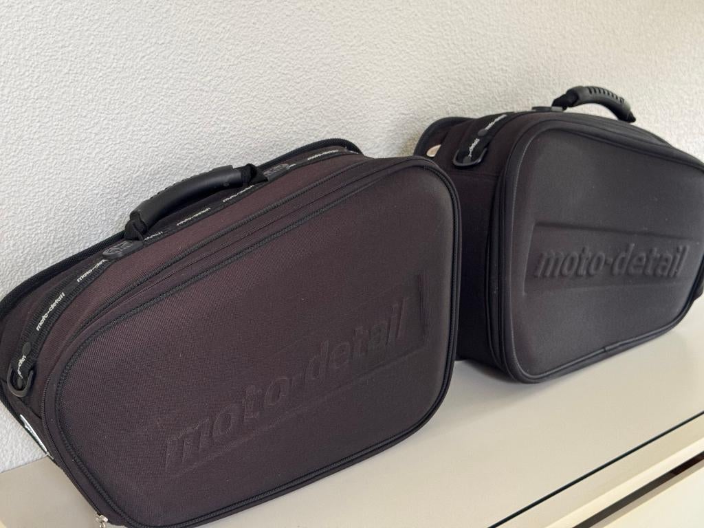 Zadeltassen (ca. 20 liter z.g.a.n.), Motoren, Ophalen, Zo goed als nieuw