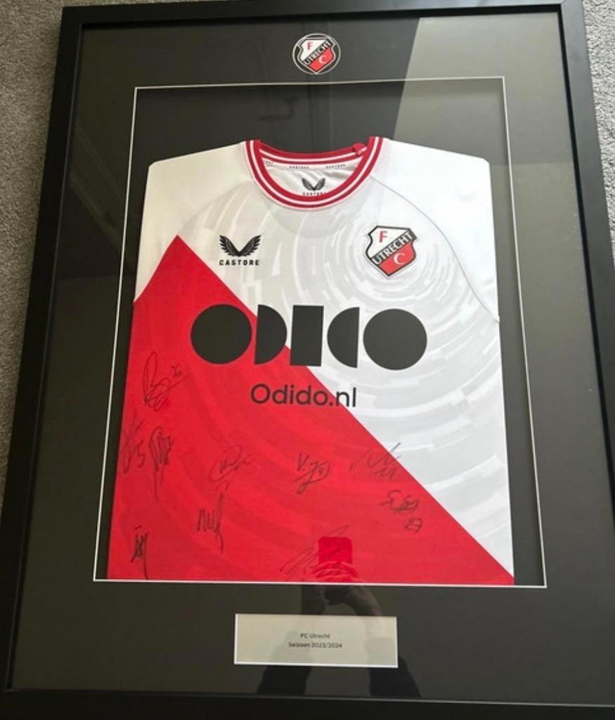Ingelijst & gesigneerd FC Utrecht shirt, Ophalen, Zo goed als nieuw, F.C. Utrecht, Shirt
