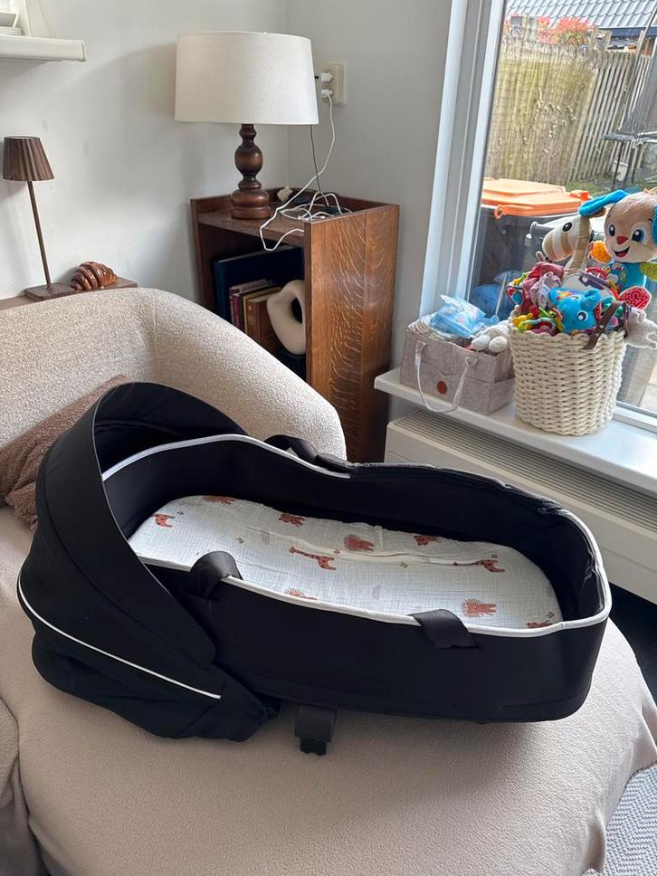 Hamilton reiswieg/kinderwagenbak met adapter, Auto diversen, Autogereedschap, Zo goed als nieuw, Ophalen of Verzenden