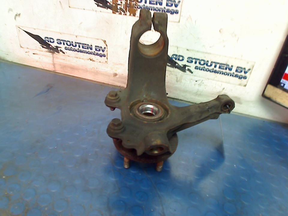 Fusee Rechts Voor Volvo S40 (MS) (2004-04/2010-12), Gebruikt, Siegburger Straße 229, Köln 50679, , Duitsland, Info@volvocars.com