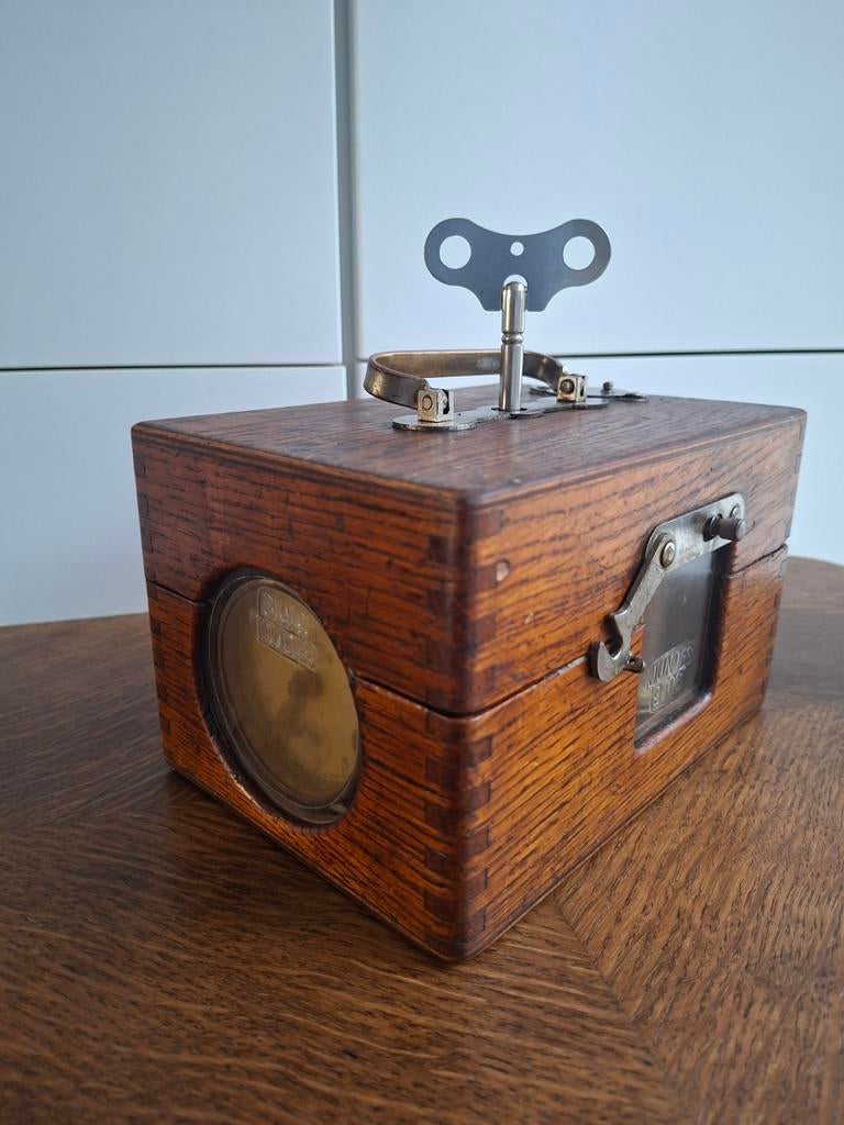 Een zeer oude duivenklok. Authentieke staat, Ophalen of Verzenden