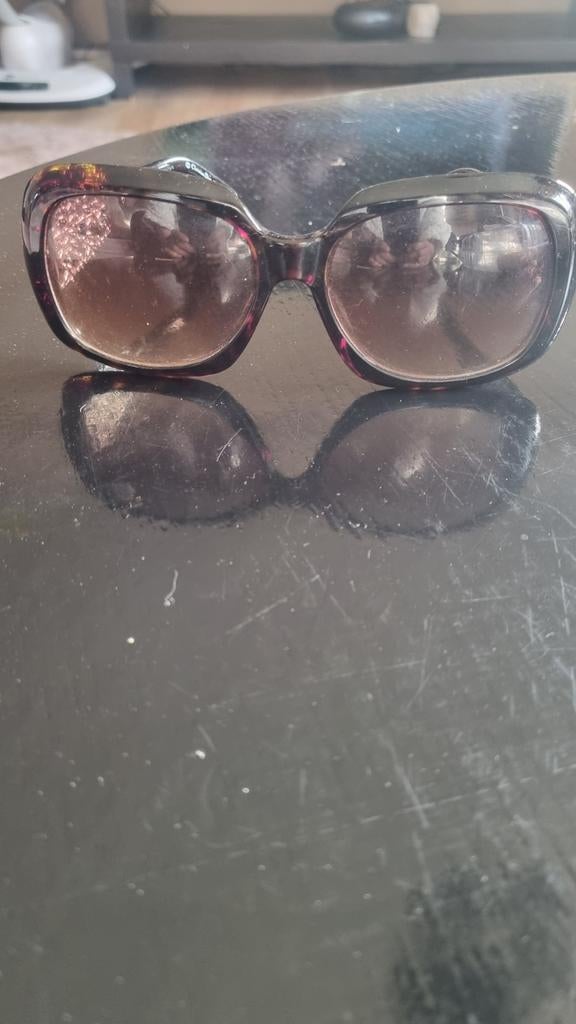 Christian Dior Zonnebril met Strass - Zo goed als nieuw, Sieraden, Tassen en Uiterlijk, Zonnebrillen en Brillen | Dames, Zonnebril