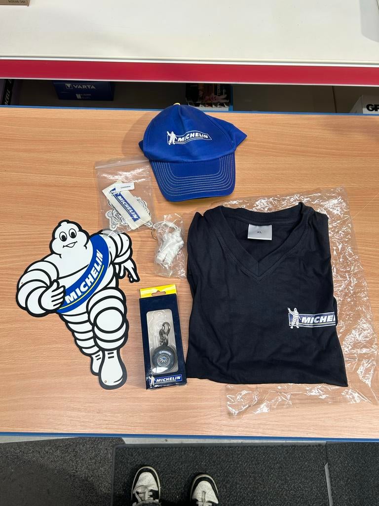 Officiële Michelin merchandise: pet, T-shirt, stickers, sleu, Ophalen of Verzenden, Nieuw, Gebruiksvoorwerp
