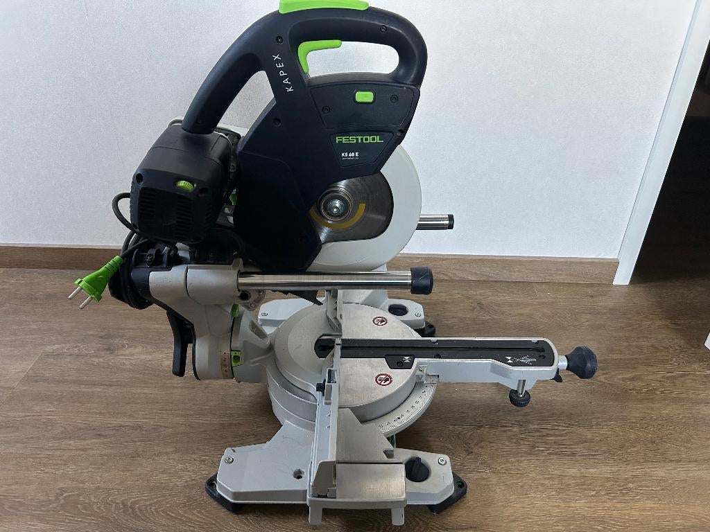 Festool Kapex KS 60E, Ophalen of Verzenden, Zo goed als nieuw, Afkortzaag, 30 tot 70 mm