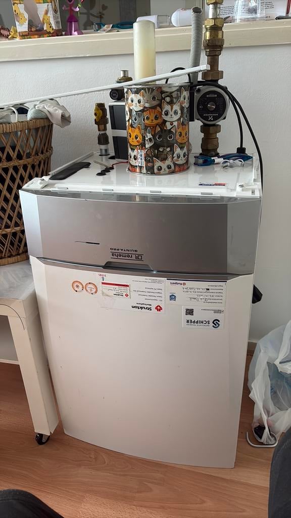 Remeha quinta pro bouwjaar 2013 goed onderhouden, Ophalen, 20 tot 100 liter, Boiler, Zo goed als nieuw