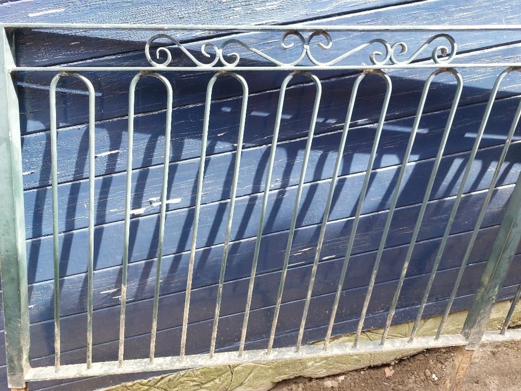 hekwerk en poort, Ophalen, Met poort, Gebruikt, Sierhekwerk