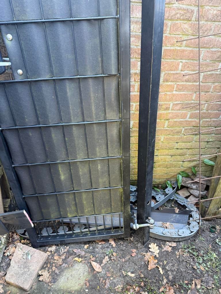 Metalen looppoort deur met paal - 62x200cm, Ophalen, Gebruikt, Staal, 200 cm of meer