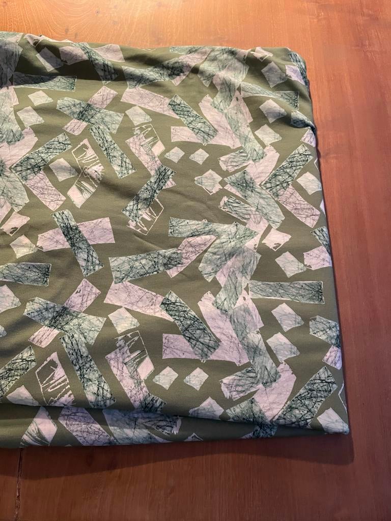 Groene stof met abstract patroon tricot merk Mereen, Overige materialen, Gebruikt, 120 cm of meer, Ophalen of Verzenden