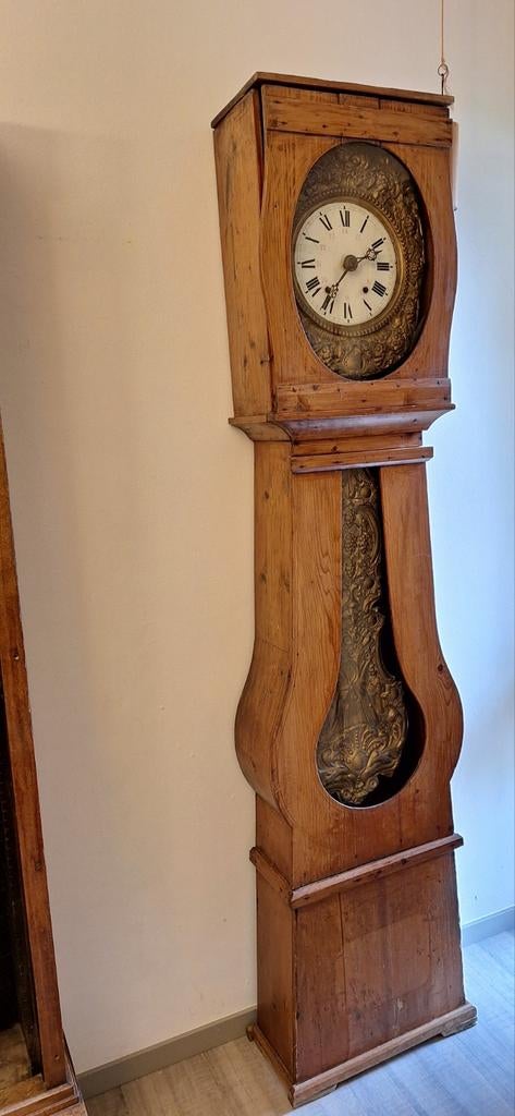 Comtoise klok met kast ombouw, Ophalen