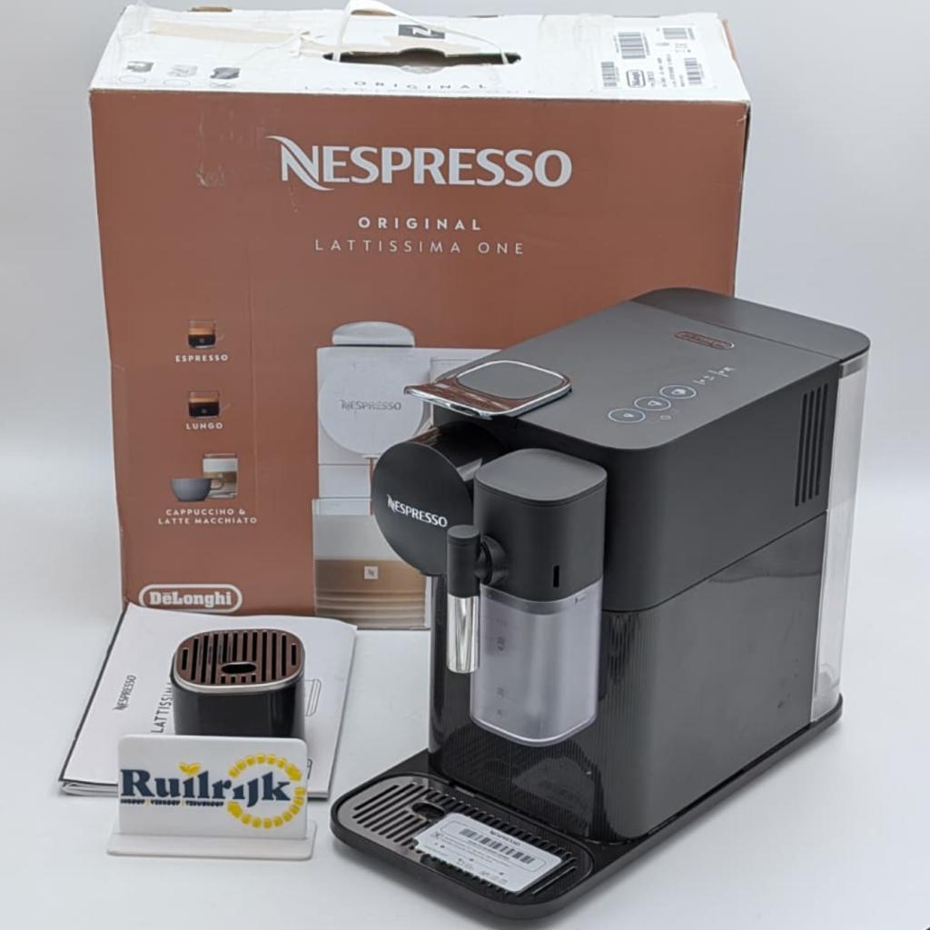 Delonghi Latissima One EN510.B Cup machine - Ex Demo model, Ruilrijk, Zo goed als nieuw, Info@ruilrijk.nl, Neerstraat 60, 6041 KD Roermond