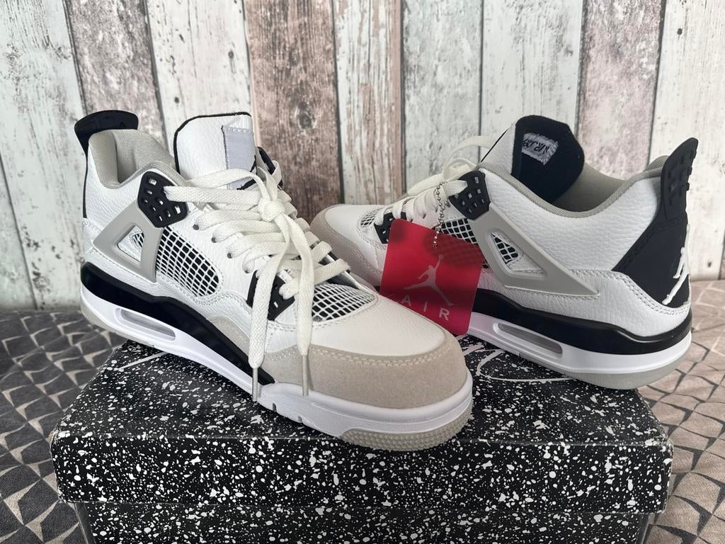 Jordan 4 Military Black - Maat 43, Kleding | Heren, Schoenen, Zwart, Ophalen of Verzenden, Sneakers of Gympen, Zo goed als nieuw