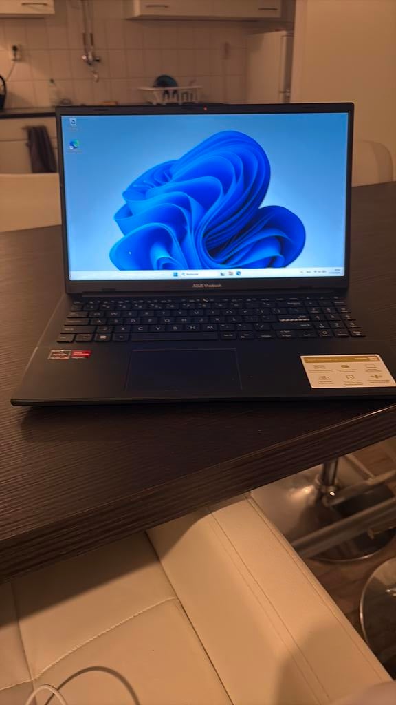 ASUS Vivobook Go 15 windows 11 pro geinstalleerd, Ophalen, 2 tot 3 Ghz, 15 inch, ASUS