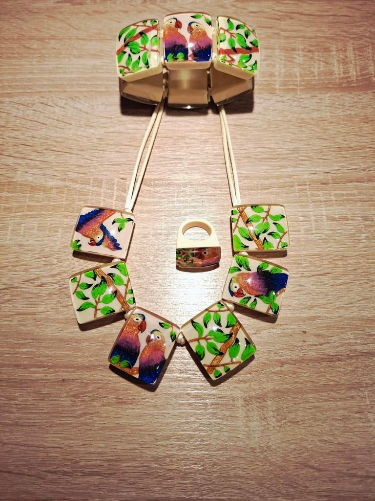 Zsiska ketting, armband en ring, Ophalen of Verzenden, Zo goed als nieuw, Overige kleuren, Overige materialen