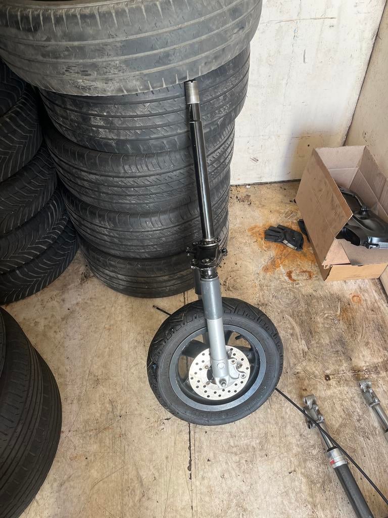 Nette Piaggio Zip voorvork (recht), Ophalen of Verzenden, Gebruikt, Overige typen, Piaggio