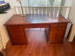 Grange Buro - Klassiek Houten Bureau met Leren Inleg, Ophalen of Verzenden, Gebruikt, Bureau