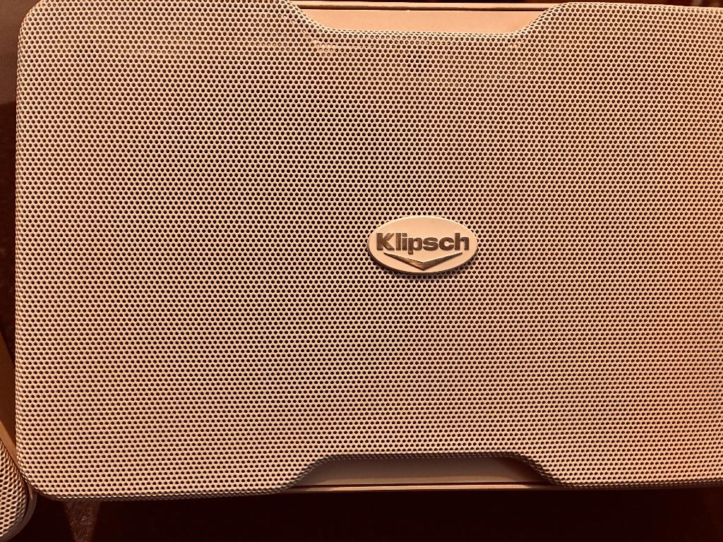 Klipsch buitenluidsprekers wit 2 stuks weersbestendig, Audio, Tv en Foto, Luidsprekers, Zo goed als nieuw, Front, Rear of Stereo speakers