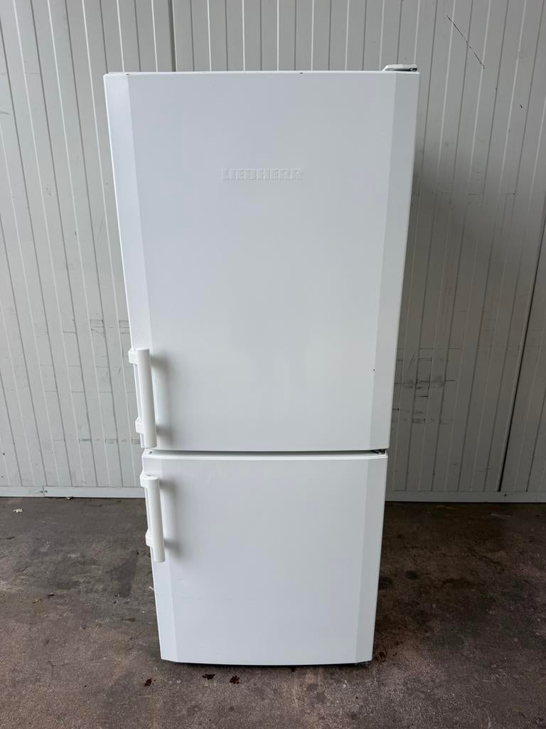 Liebherr a+ CUP2221 vrijstaande koelkast koelvriescombinatie, Ophalen, 120 tot 140 cm, 200 liter of meer, Met aparte vriezer