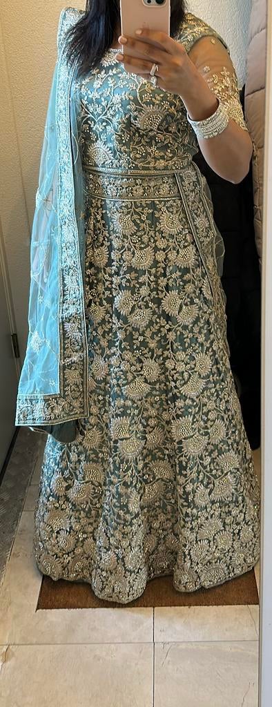Mooie groene Indiase Lehenga 3 delig, Overige typen, Maat 42/44 (L), Nieuw, Ophalen of Verzenden