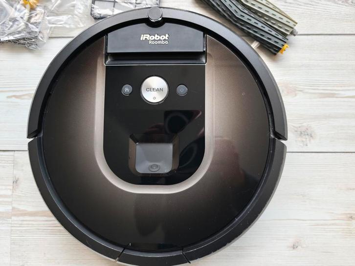 iRobot Roomba 900 serie robotstofzuiger met accessoires, Witgoed en Apparatuur, Stofzuigers, Gebruikt, Robotstofzuiger, Minder dan 1200 watt