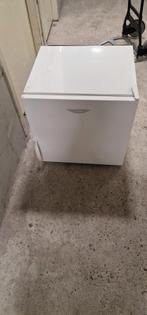 Mini vriezer zanussi, Minder dan 75 liter, Ophalen, Met vriesvak, Minder dan 85 cm