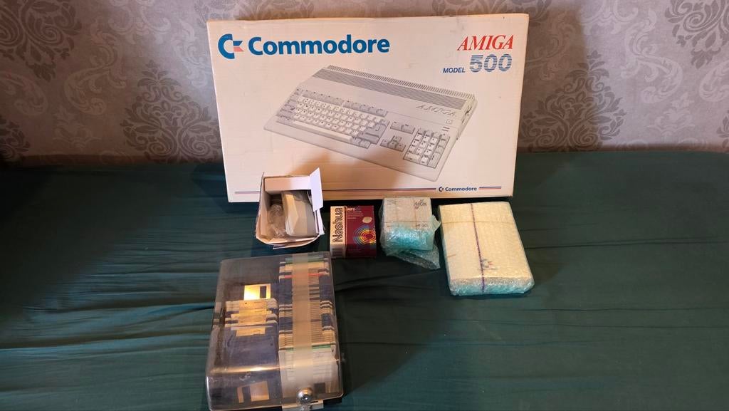 Amiga 500 in originele doos met accessoires, Ophalen