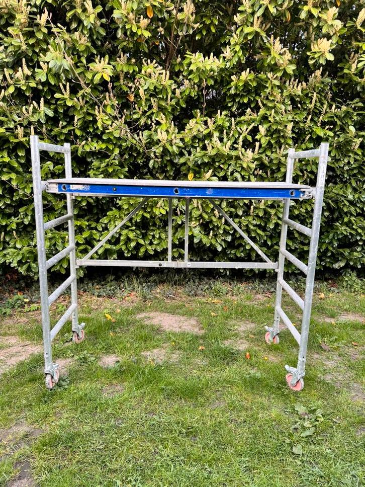 Te koop: Altrex kamersteiger, Doe-het-zelf en Verbouw, Steigers, Ophalen