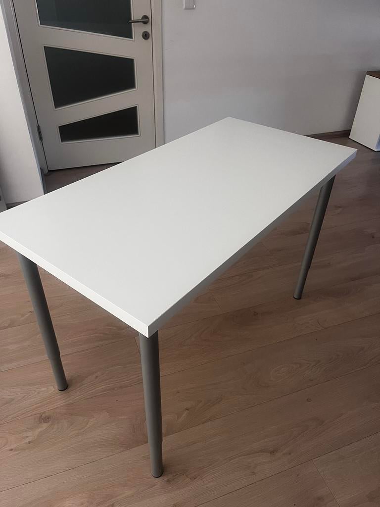 Wit ikea bureau, Ophalen, In hoogte verstelbaar, Scandinavisch, Hout