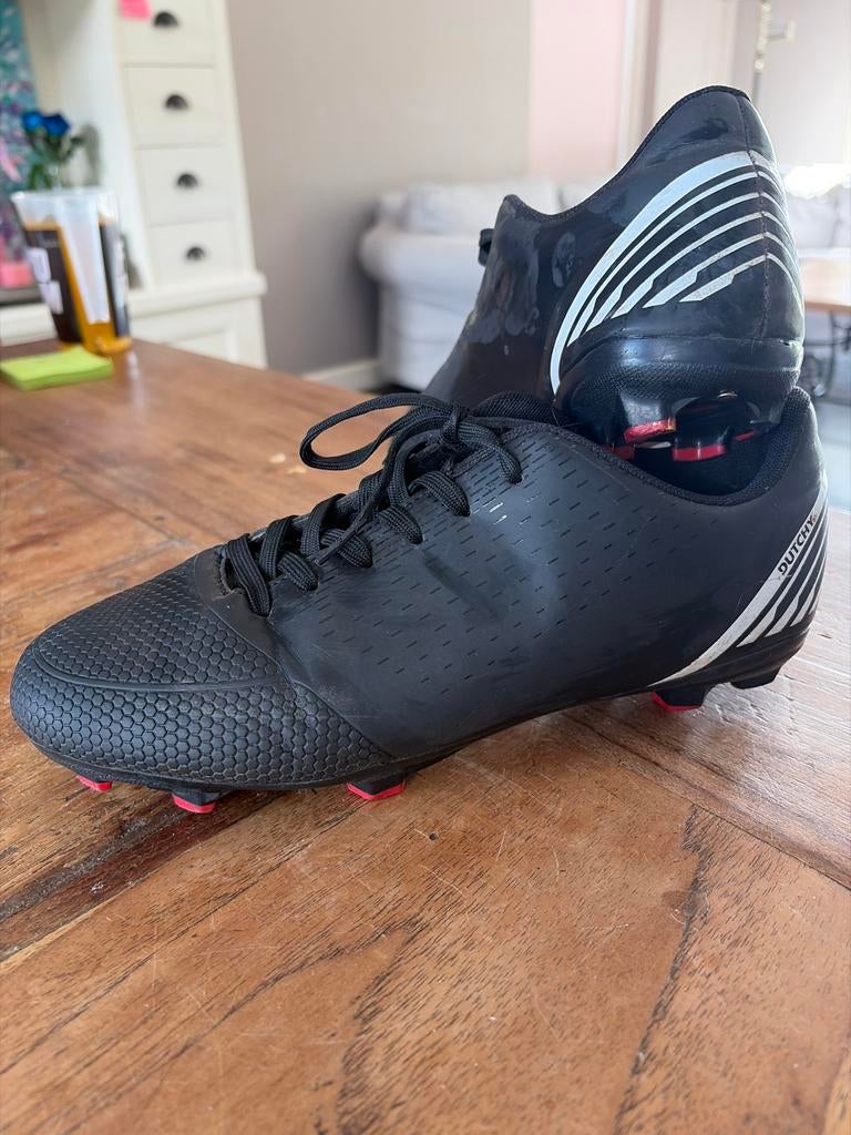 Voetbalschoenen zwart maat 39 dutchy, Sport en Fitness, Voetbal, Ophalen of Verzenden, Zo goed als nieuw, Schoenen
