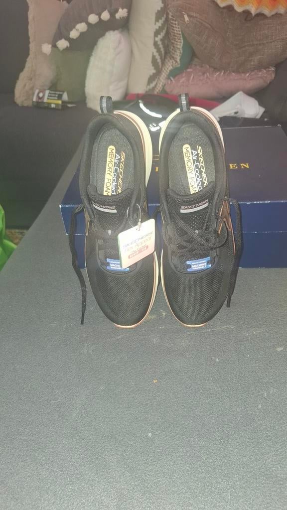 Skechers sneakers mt 39 zwart, Ophalen of Verzenden, Nieuw, Zwart