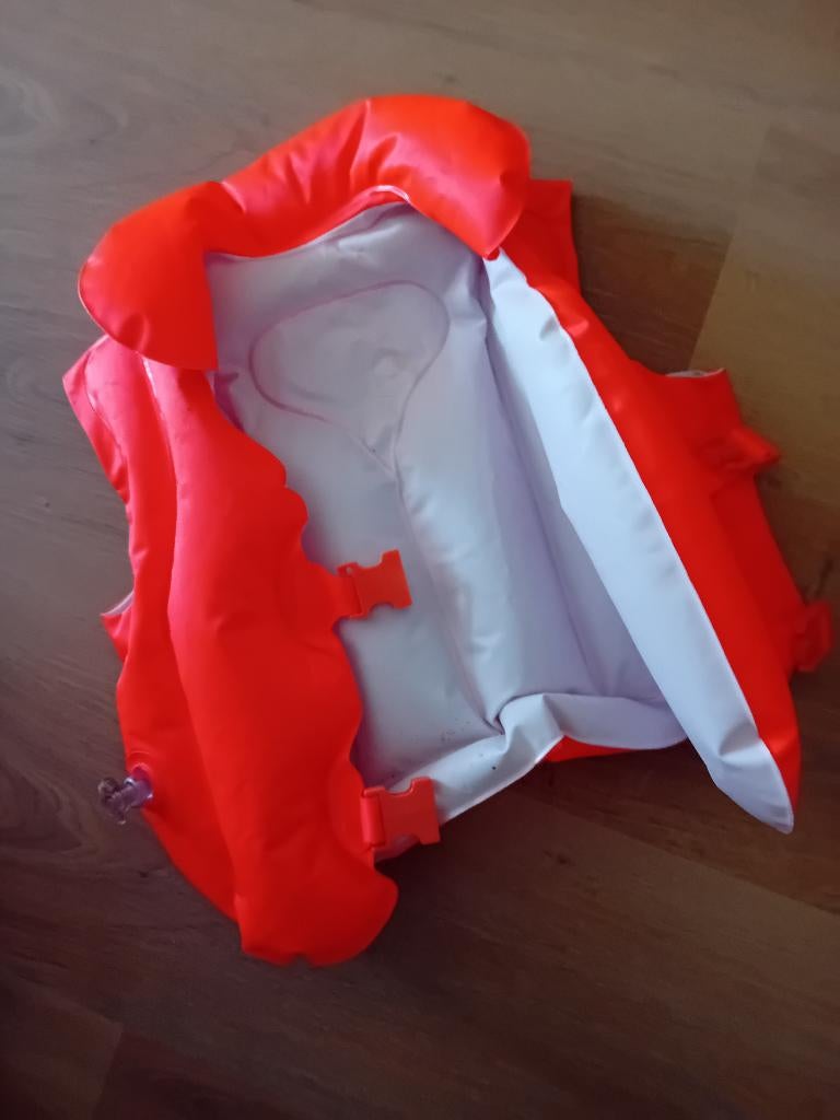 Zwemvestje peuter opblaasbaar nieuw, Kinderen en Baby's, Kinderkleding | Kinder-zwemkleding, Ophalen of Verzenden, Nieuw, Jongen of Meisje